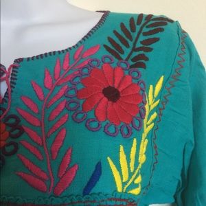 Cotton embroidered Mexican blouse